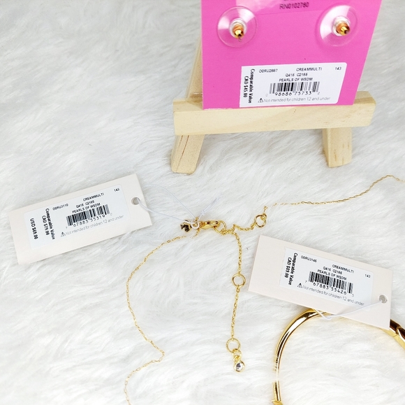 🎀 Kate Spade pearls of wisdom jewelry set - Picture 8 of 8